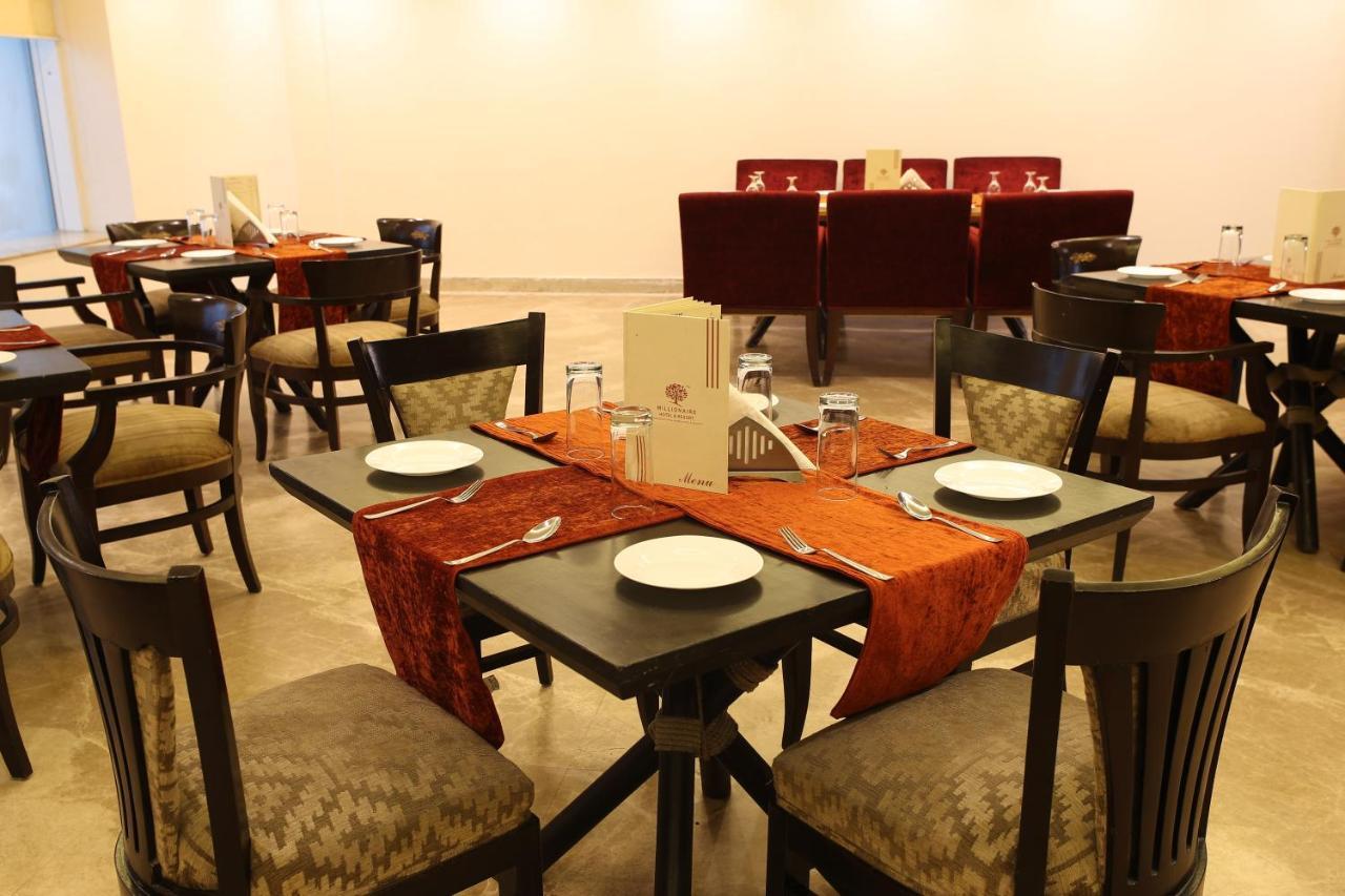 Tivoli Royal Palace Janauli 外观 照片